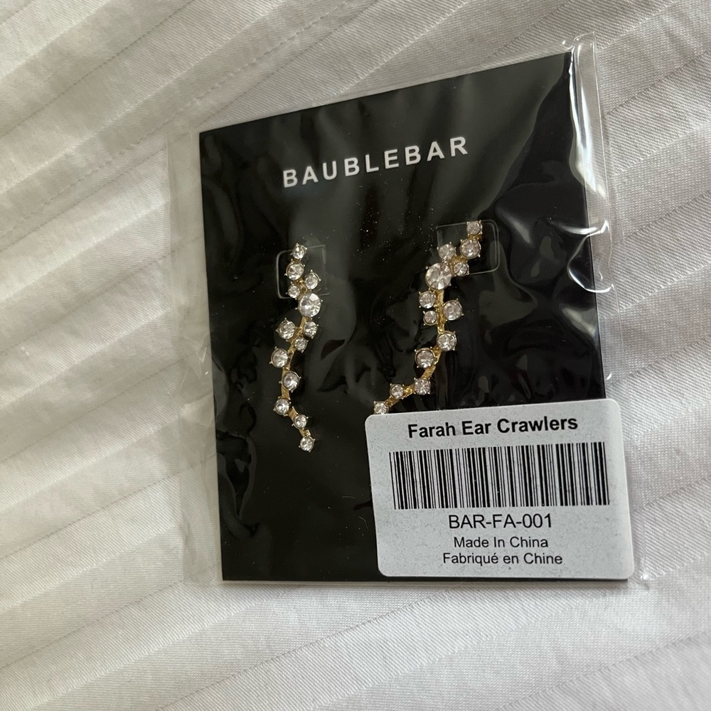 Crawling earrings
